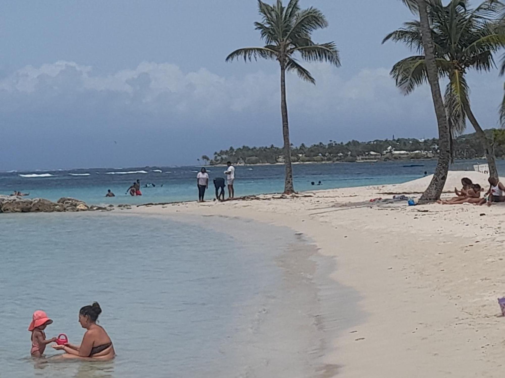 Plage Et Vacance Sainte-Anne  Exteriér fotografie